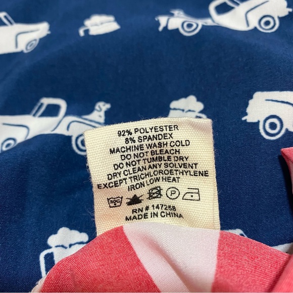 Simply Southern USA America Mens Button Down Shirt Size Small Beer Truck Dog - Picture 4 of 5